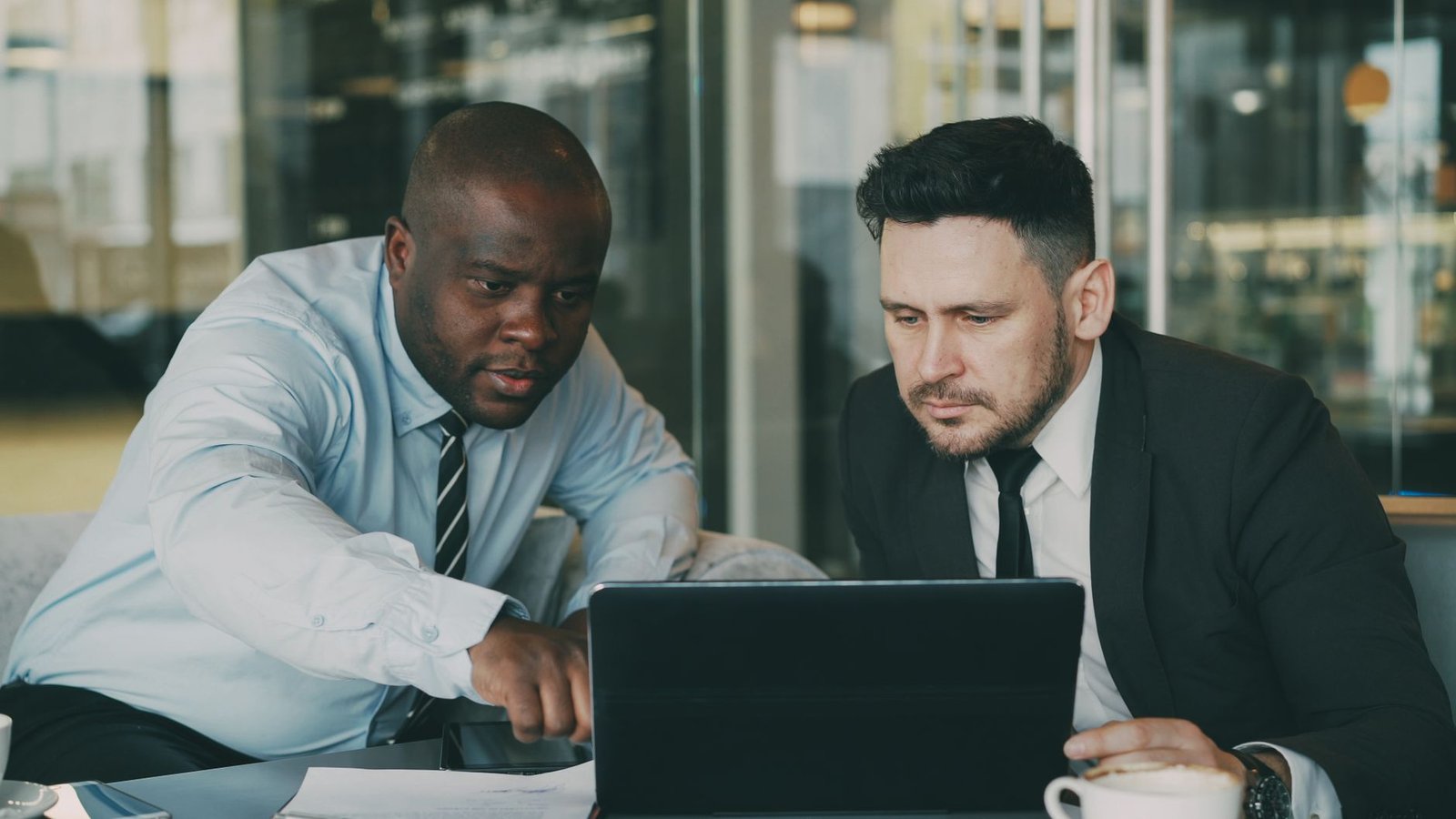 corporate mentorship program - Photo: Vitaly Gariev / Pexels