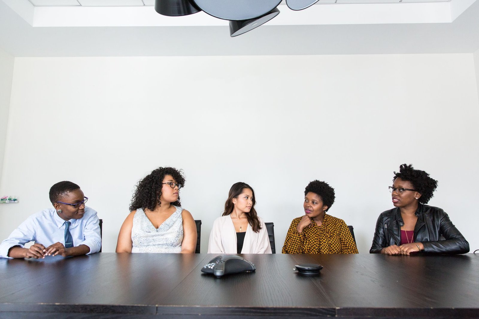 corporate team meeting - Photo: Christina Morillo / Pexels