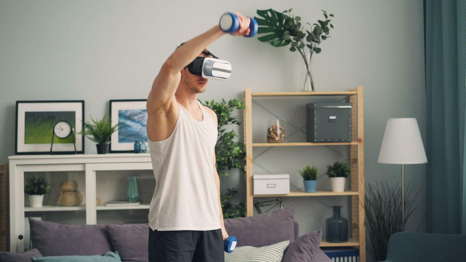 virtual reality training - Photo: Vitaly Gariev / Pexels
